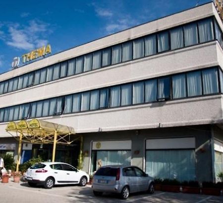 Hotel Thema Rocca San Giovanni Esterno foto