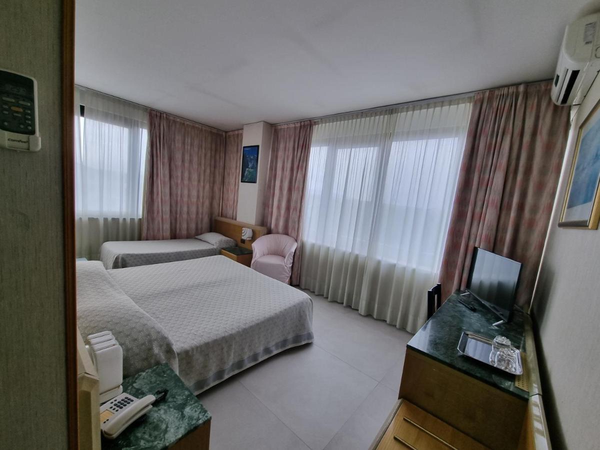 Hotel Thema Rocca San Giovanni Esterno foto