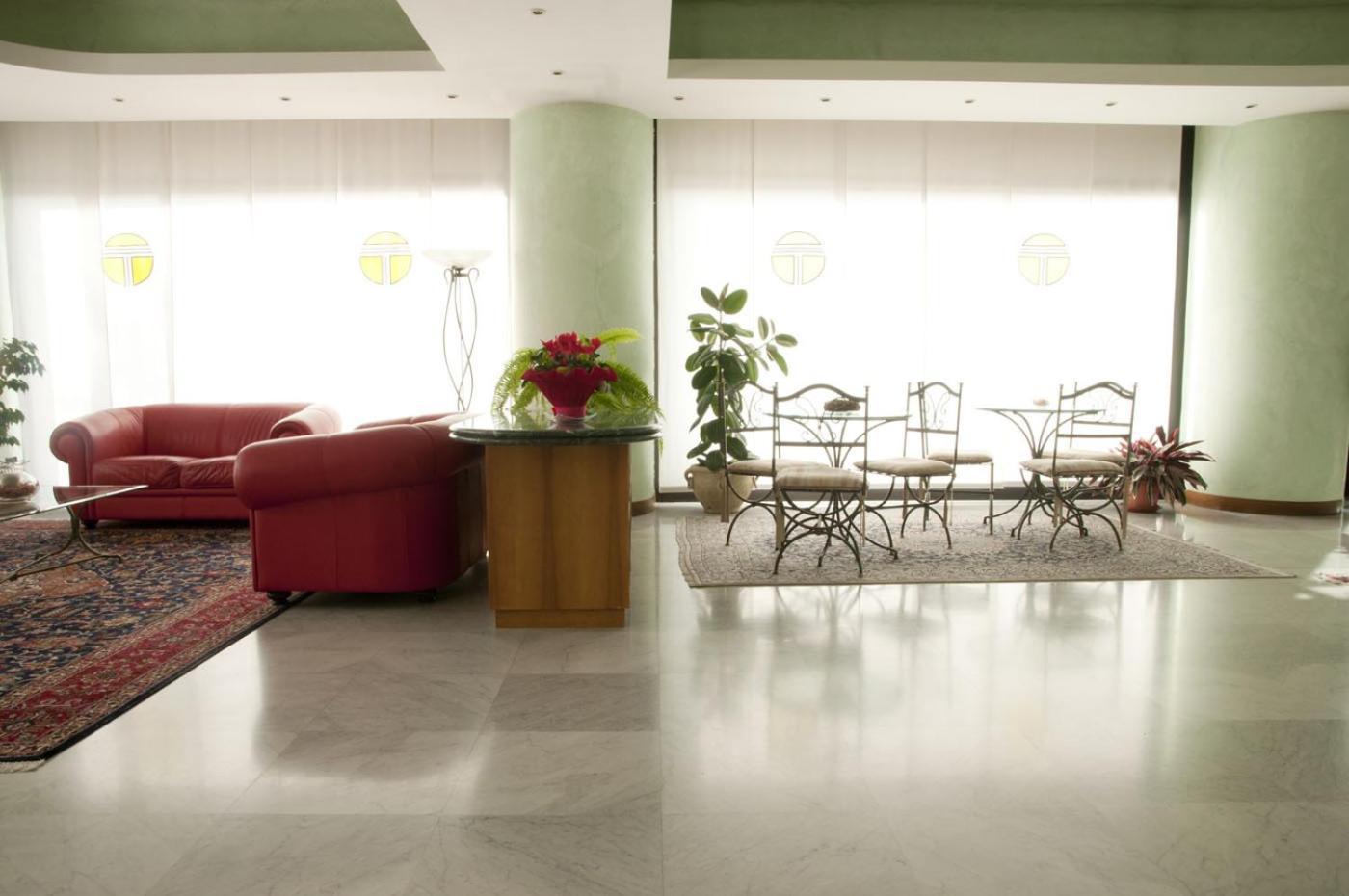 Hotel Thema Rocca San Giovanni Esterno foto