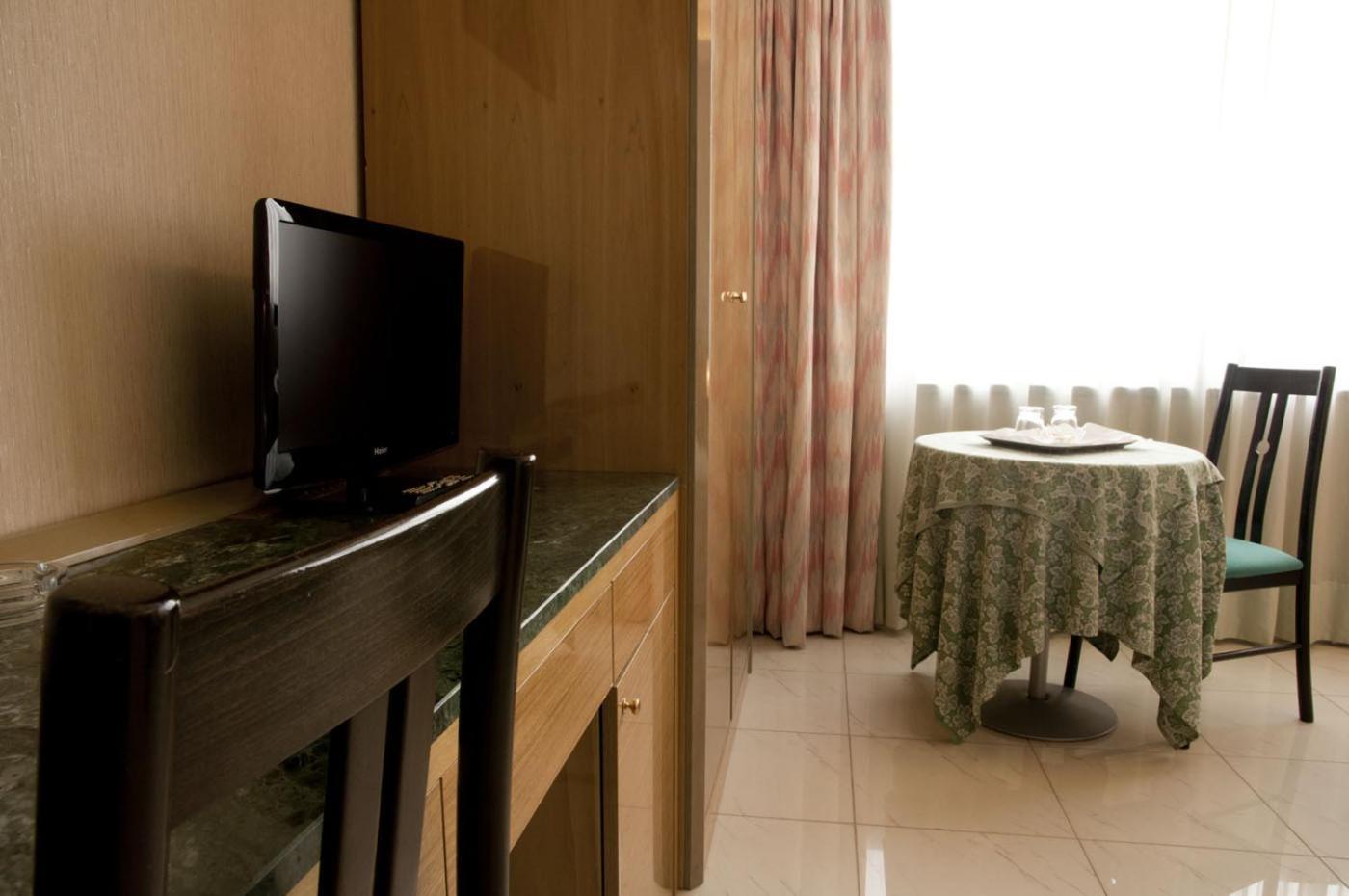 Hotel Thema Rocca San Giovanni Esterno foto