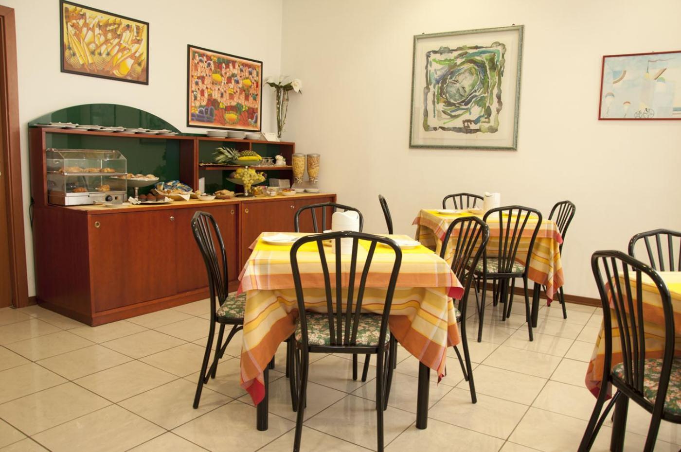 Hotel Thema Rocca San Giovanni Esterno foto