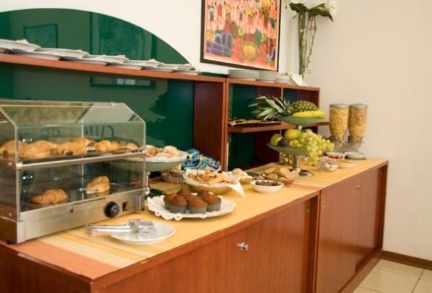 Hotel Thema Rocca San Giovanni Esterno foto
