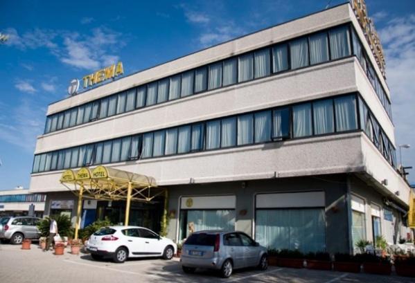 Hotel Thema Rocca San Giovanni Esterno foto